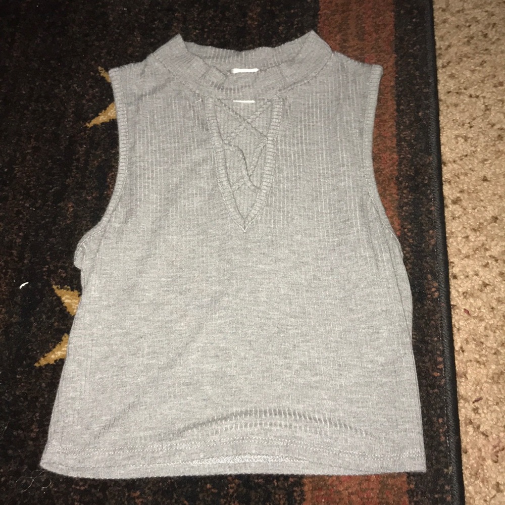 sleeveless caged long crop top